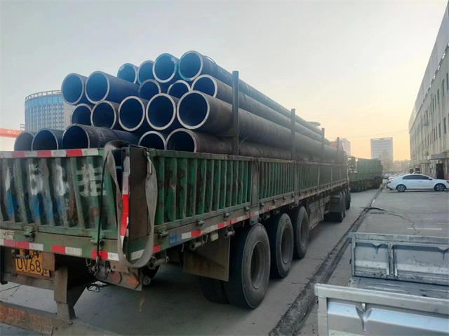 昆明45#结构无缝钢管