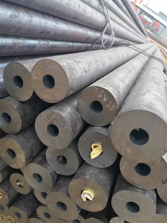 昆明15crmo无缝钢管