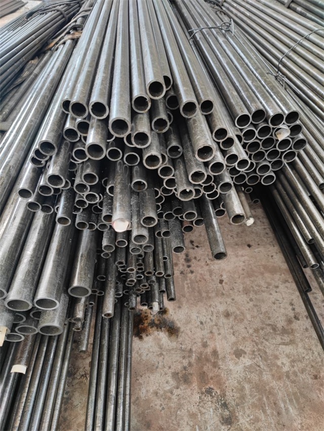 昆明精密光亮无缝钢管厂